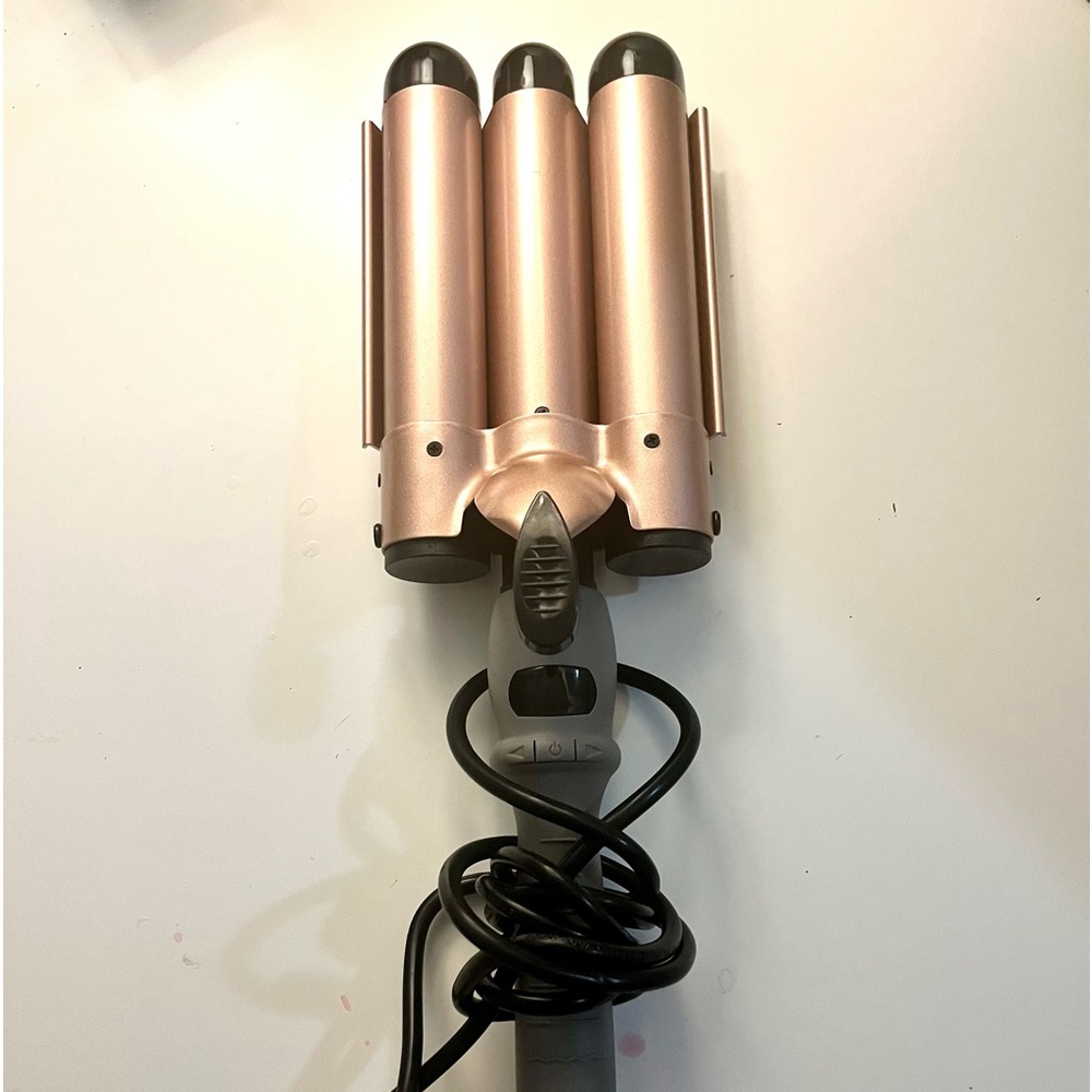 Complex Culture Wave Iron. Never been used